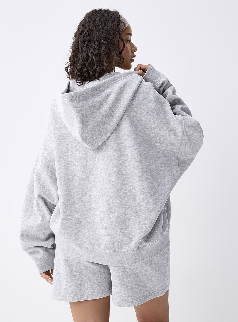 Twik: Le kangourou zipp&eacute; ample molleton Bleu p&acirc;le - Bleu ciel pour femme