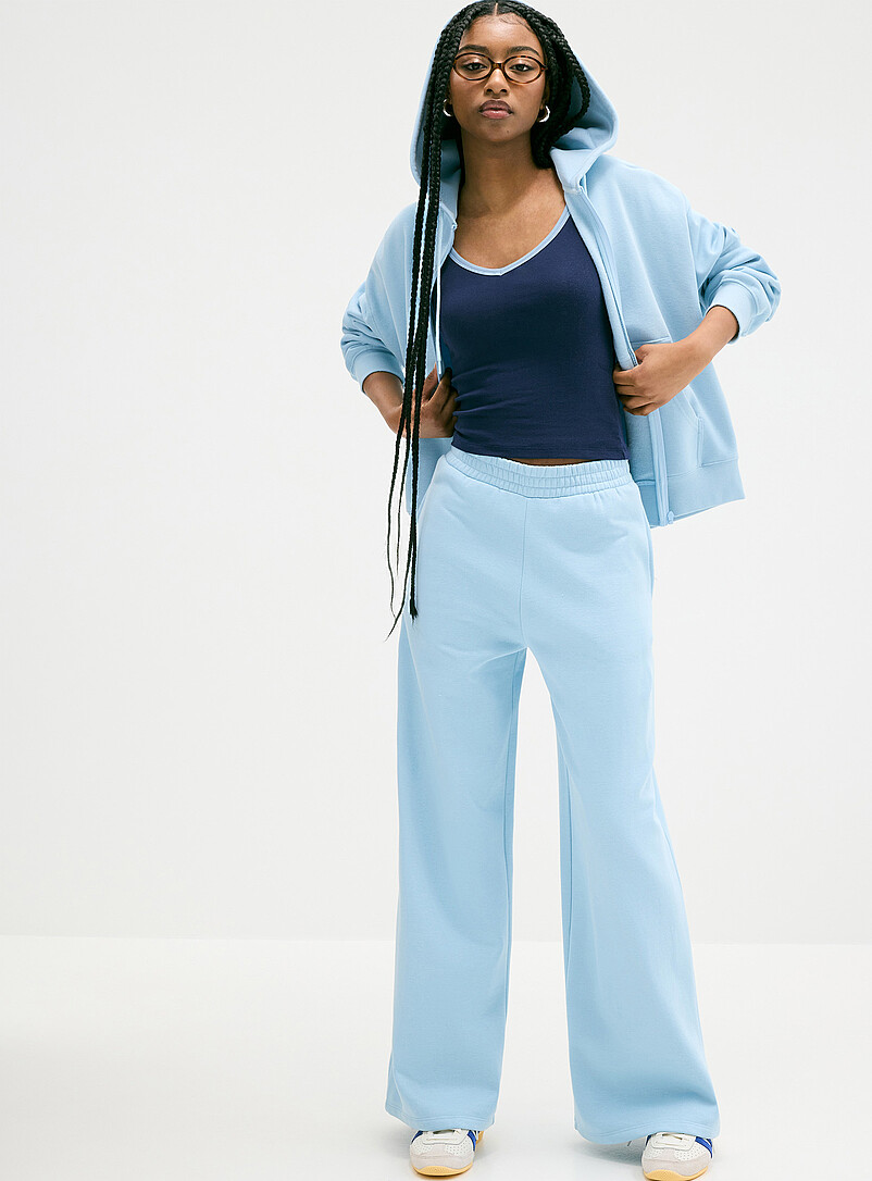 Twik: Le kangourou zipp&eacute; ample molleton Bleu p&acirc;le - Bleu ciel pour femme
