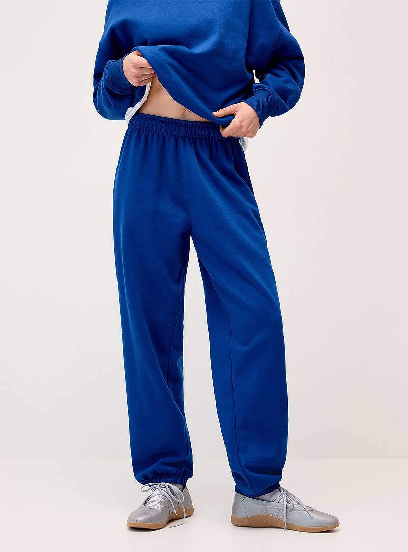 Twik: Le jogger ample molleton uni Bleu royal - Saphir pour femme