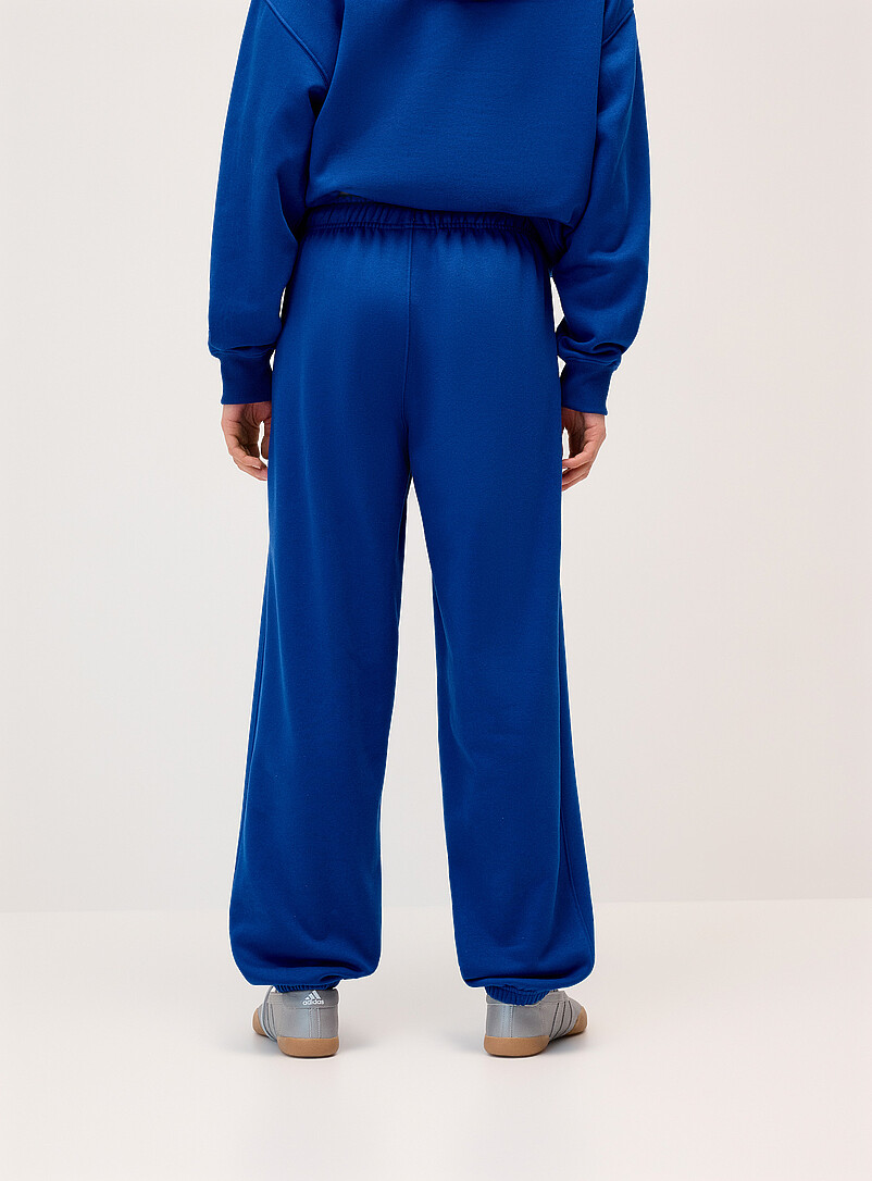 Twik: Le jogger ample molleton uni Bleu royal - Saphir pour femme