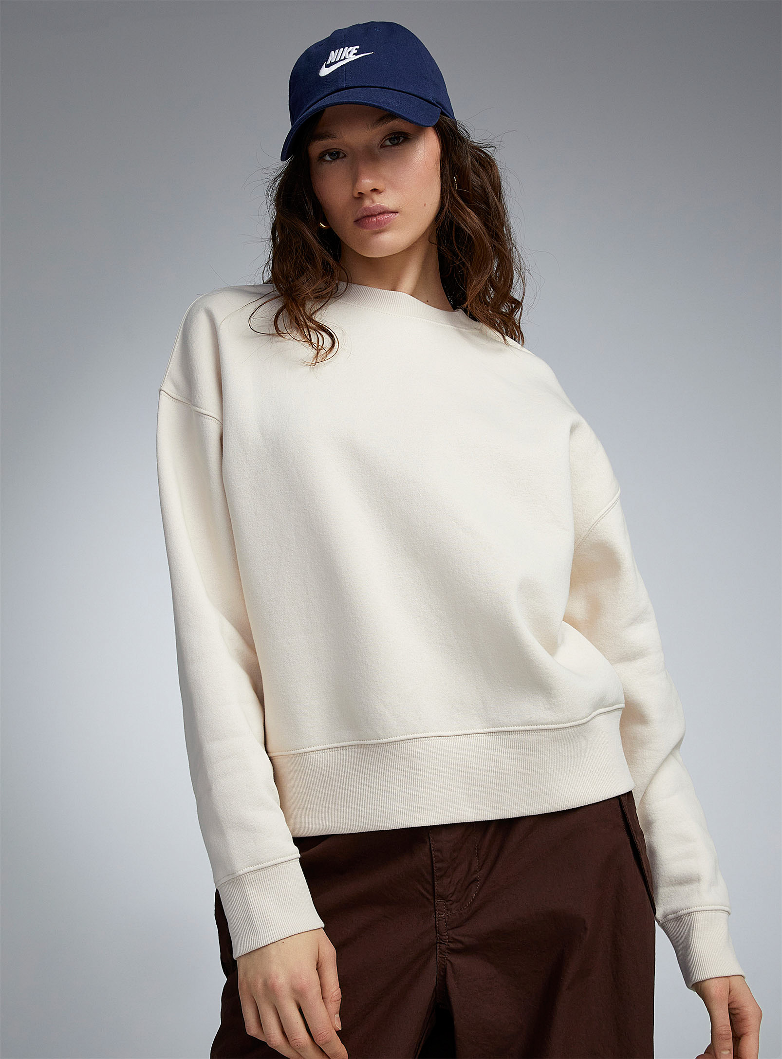 Twik Light Fleece Sweatshirt In Cream Beige