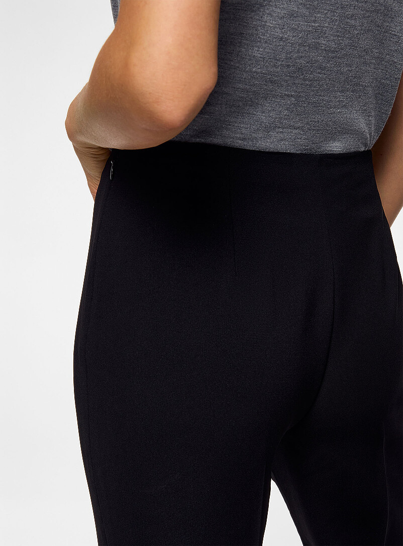 Dimitria fluid crepe flared-leg pant | Theory | | Simons