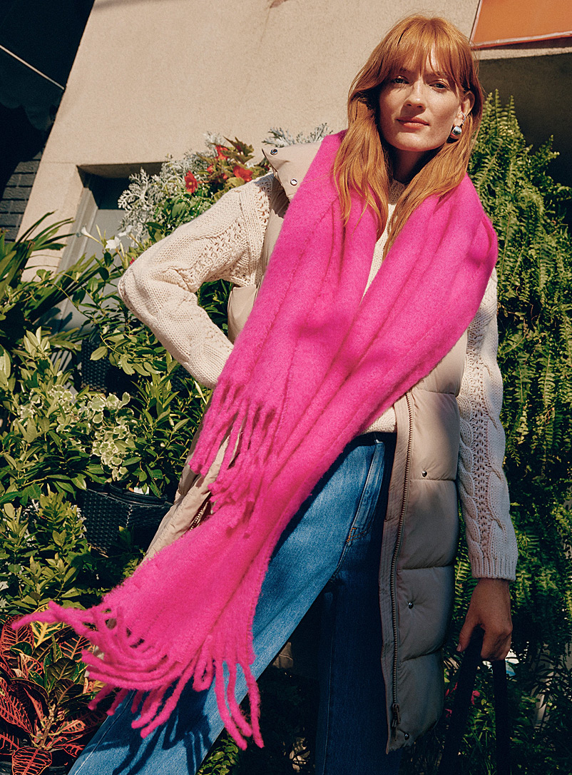 Simons Medium Pink Monochrome fringed scarf for women