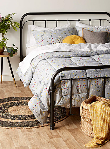 Comforters Coverlets On Sale Up To 50 Simons Us