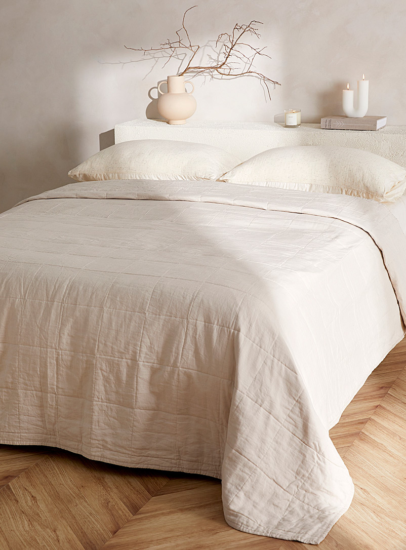 Couvre Lit Matelassé tout Doux épais Et Chaud 260x240 Cm Cardinal Niseko - Couverture Couvre Lit Matelassé tout Doux épais Et Chaud 260x240 Cm Cardinal Niseko - Couverture