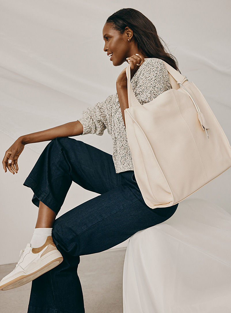 Simons.ca Women's Bags and Handbags | Simons Canada