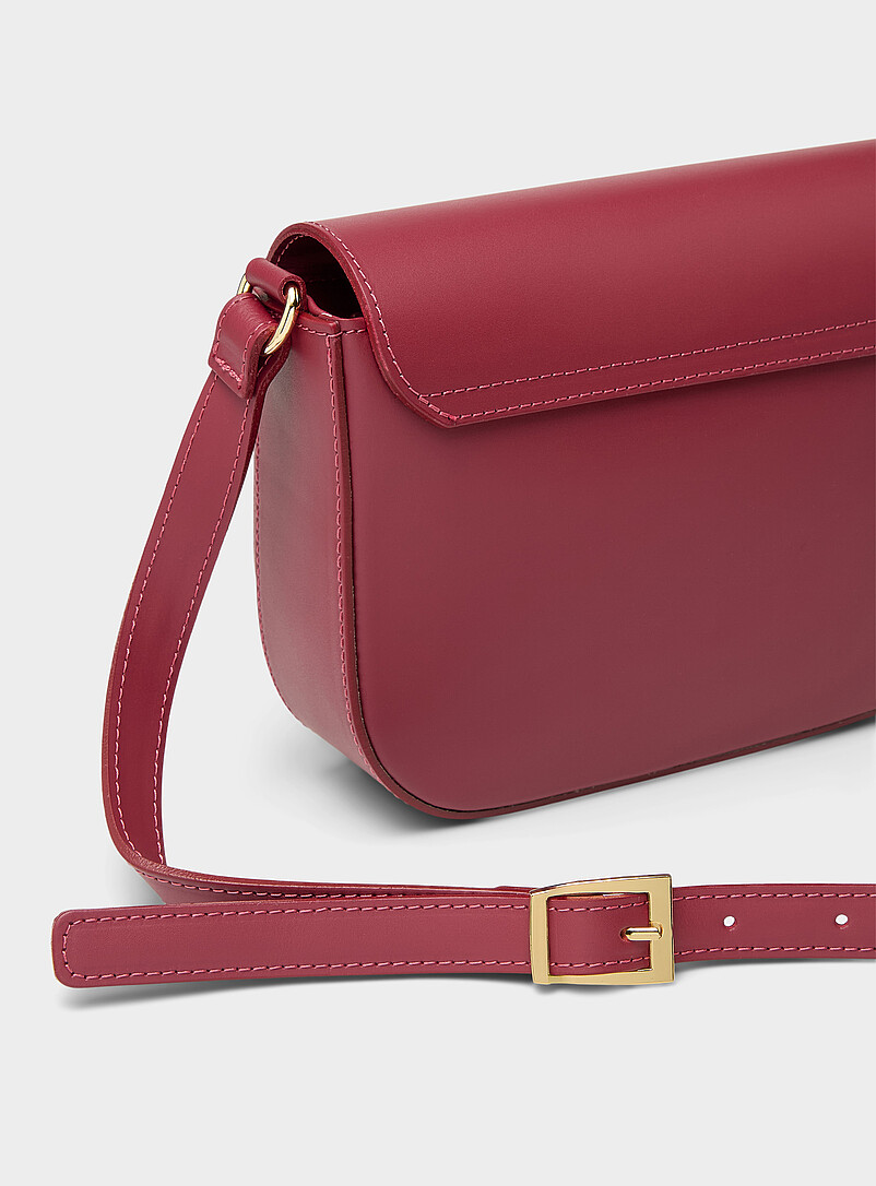 Simons Red Metal buckle leather saddle bag <b>Exclusive collection from Italy</b> for women