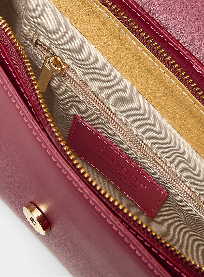 Simons Red Metal buckle leather saddle bag <b>Exclusive collection from Italy</b> for women