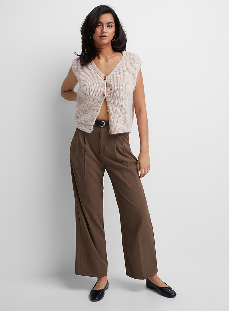 Icône: Le pantalon large ceinturé taille à plis Brun pour femme