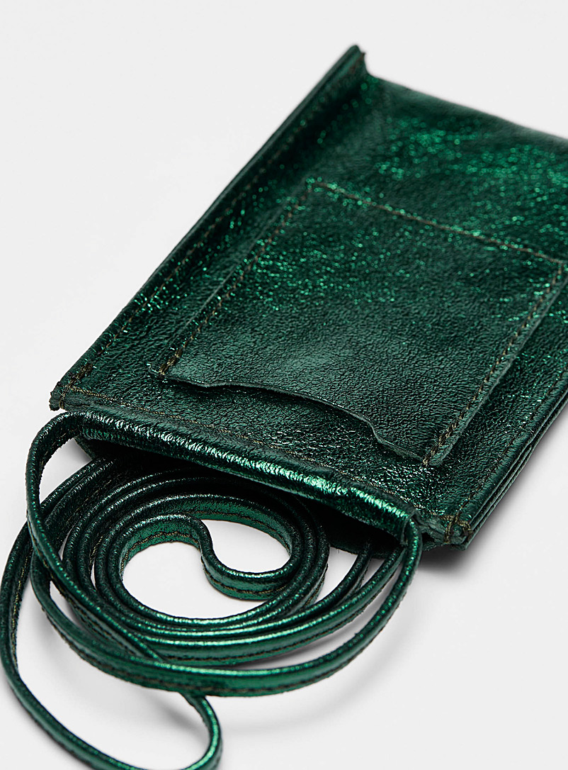 Simons: La pochette téléphone cuir métallisé Vert foncé-mousse-olive pour femme