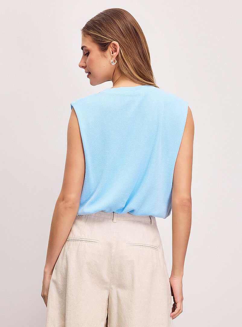 Ic&ocirc;ne: La camisole bulle tricot fines c&ocirc;tes Bleu p&acirc;le - Bleu ciel pour femme