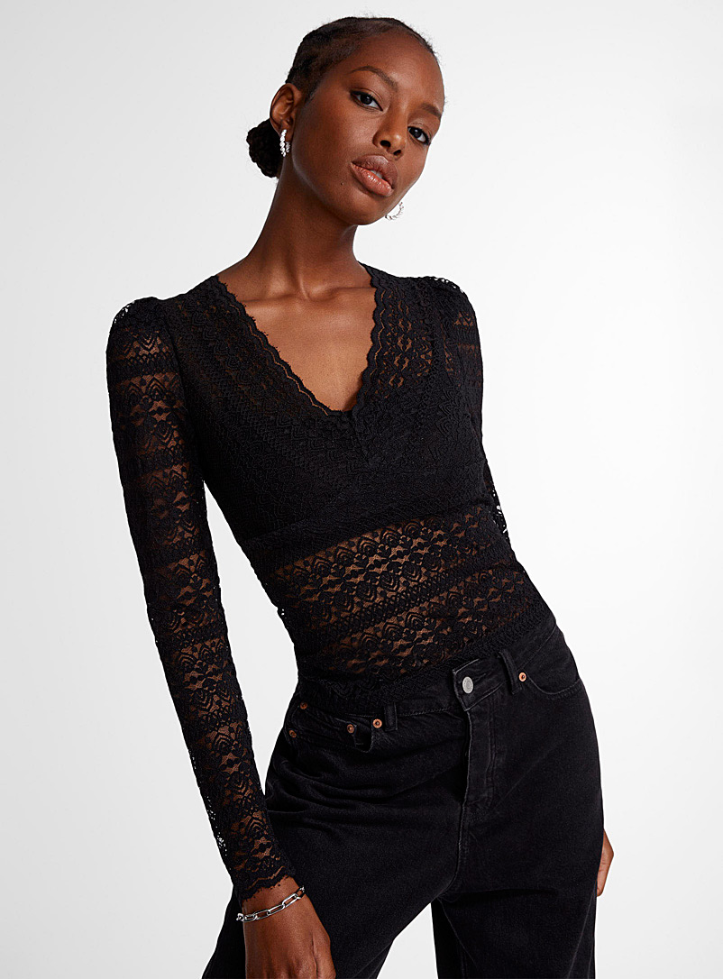 Long Sleeve Women's Black Lace V-Neck Top