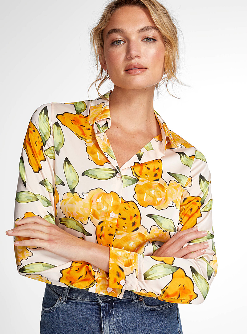 Icône Patterned Ecru Large orange flowers satiny shirt for women