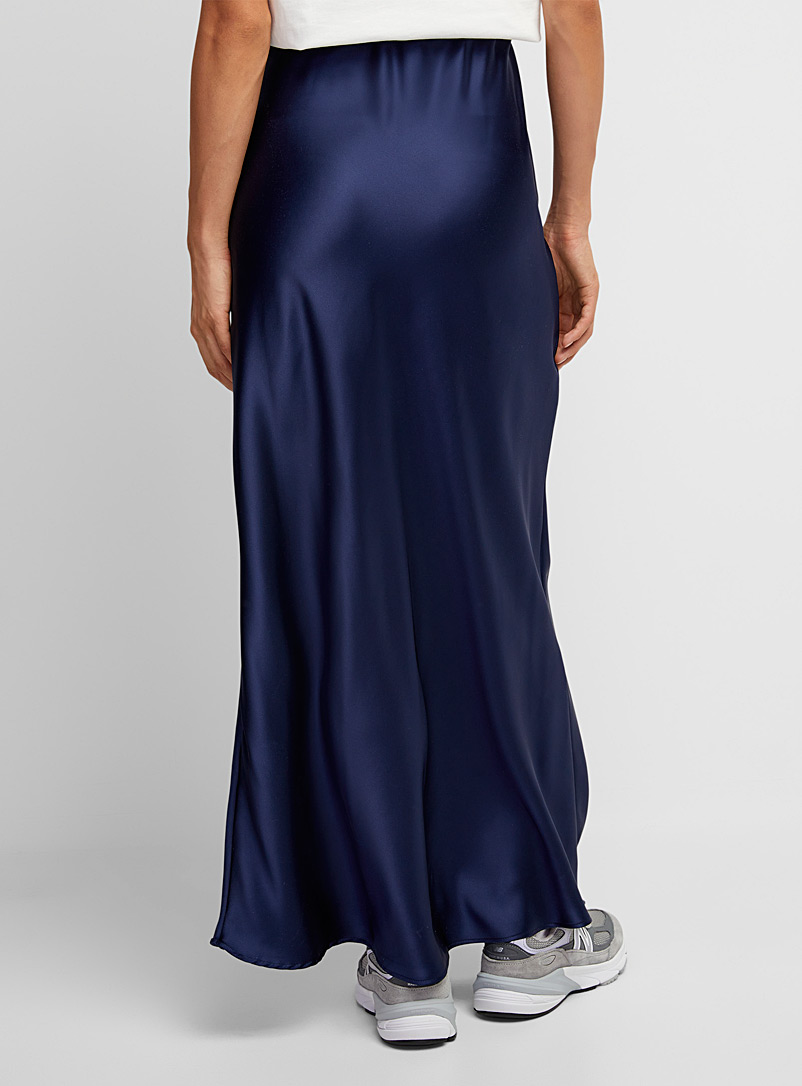 Ic&ocirc;ne Ivory Satiny maxi skirt for women