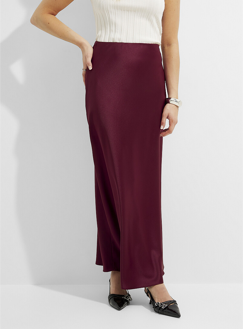 Ic&ocirc;ne Ivory Satiny maxi skirt for women