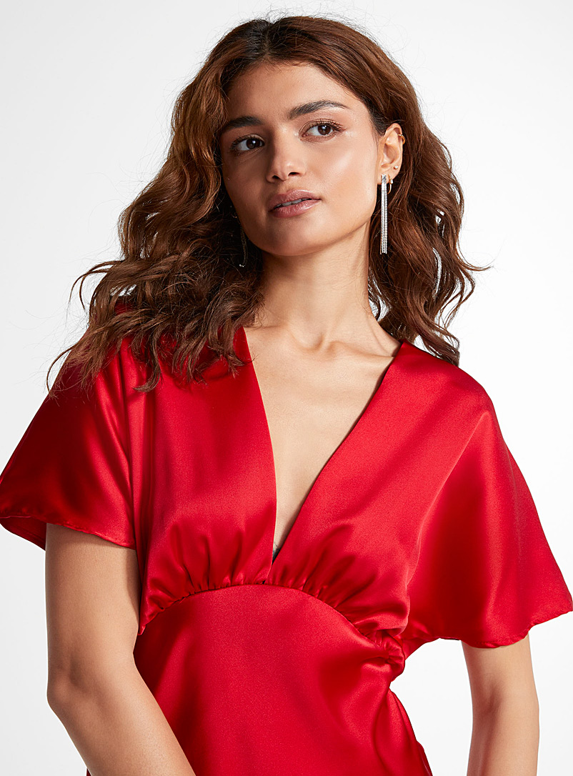 Icône Red Cap-sleeve short satiny dress for women