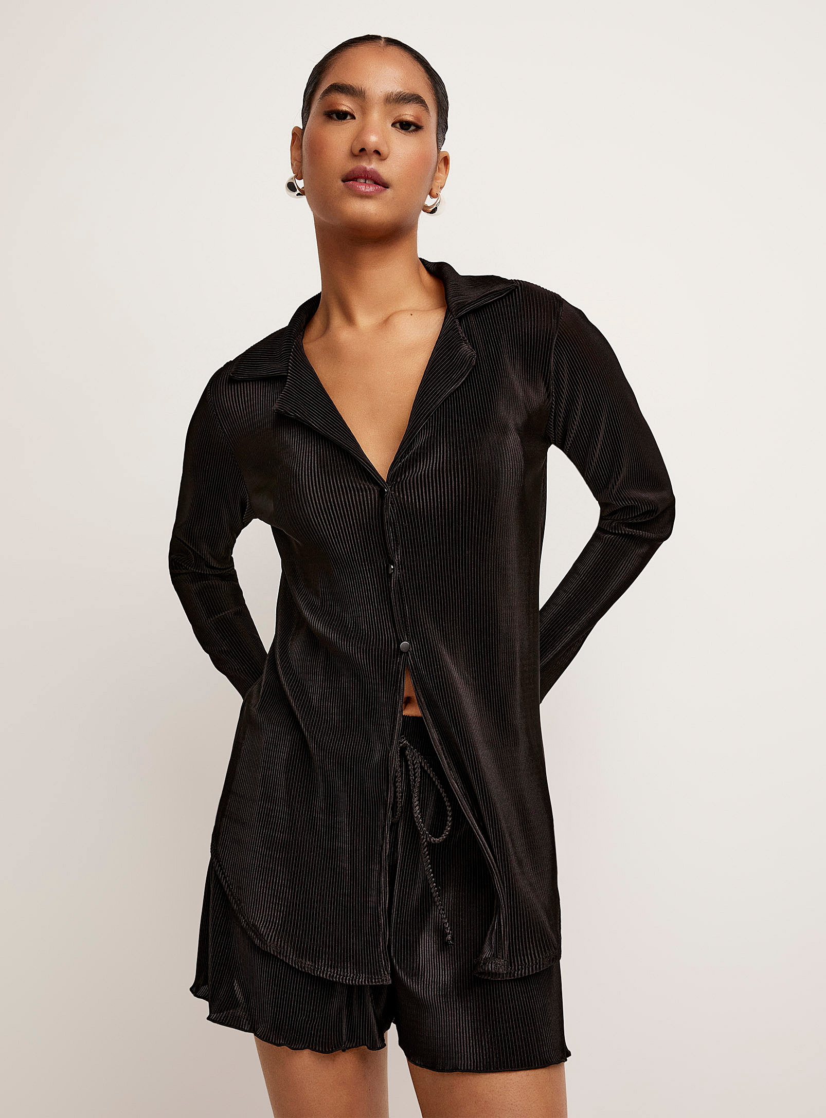 Icone Pleated Jersey Johnny-collar Blouse In Black