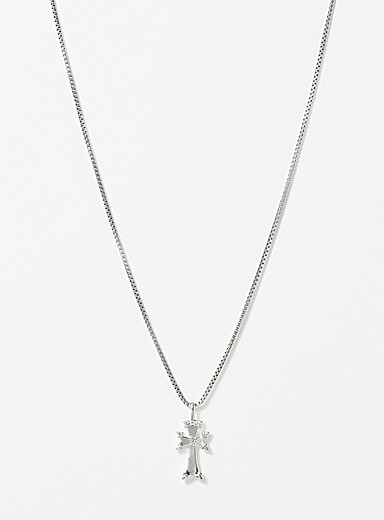 Le collier &agrave; cha&icirc;ne croix arm&eacute;nienne