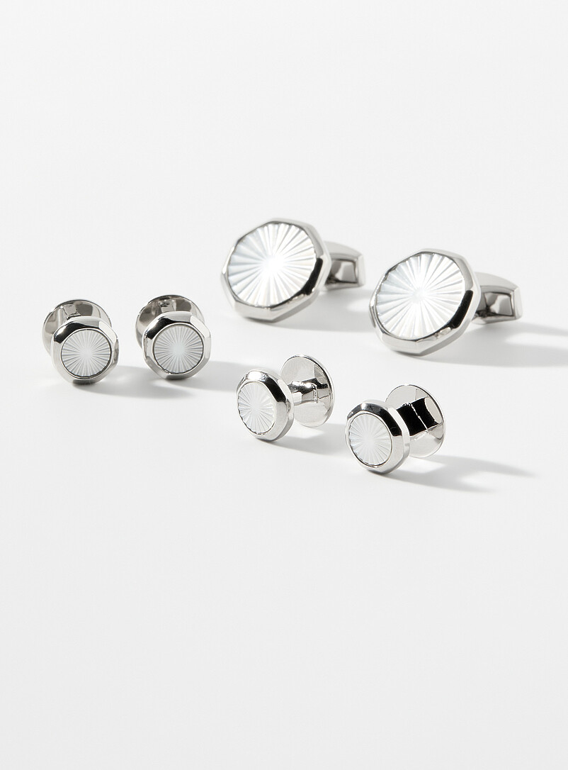 White mother-of-pearl cuff links and shirt buttons product image (primary)