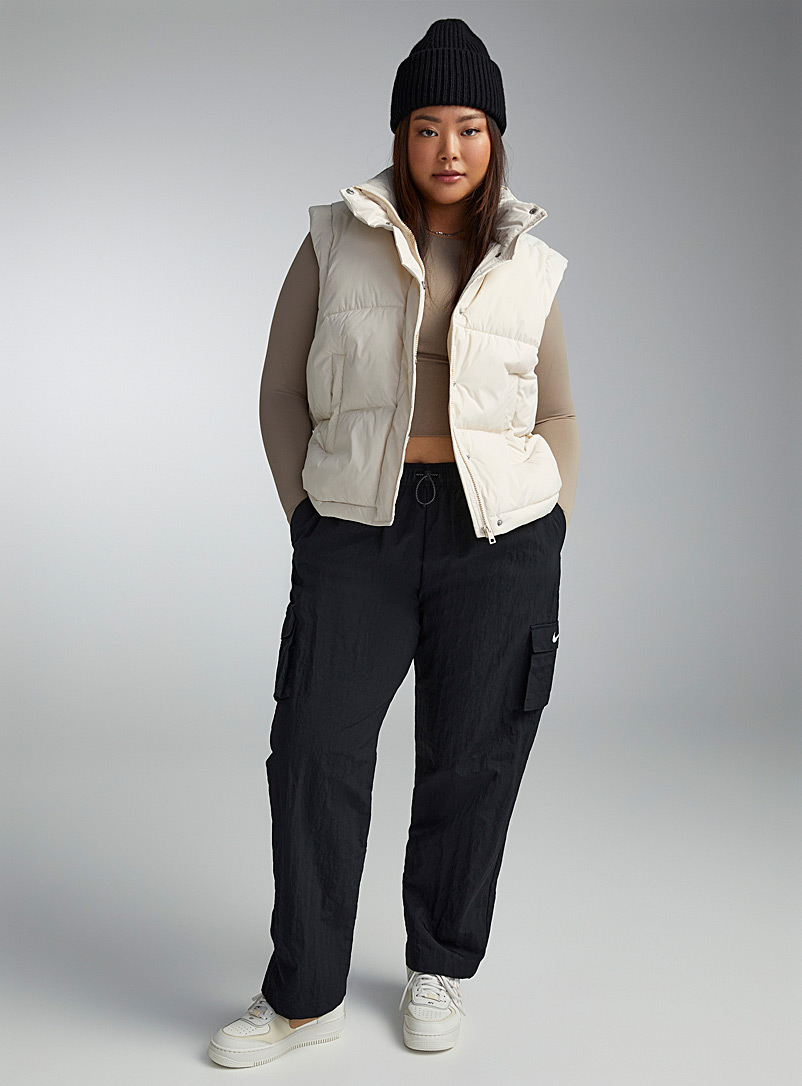 Twik Off White Solid puffer vest for women