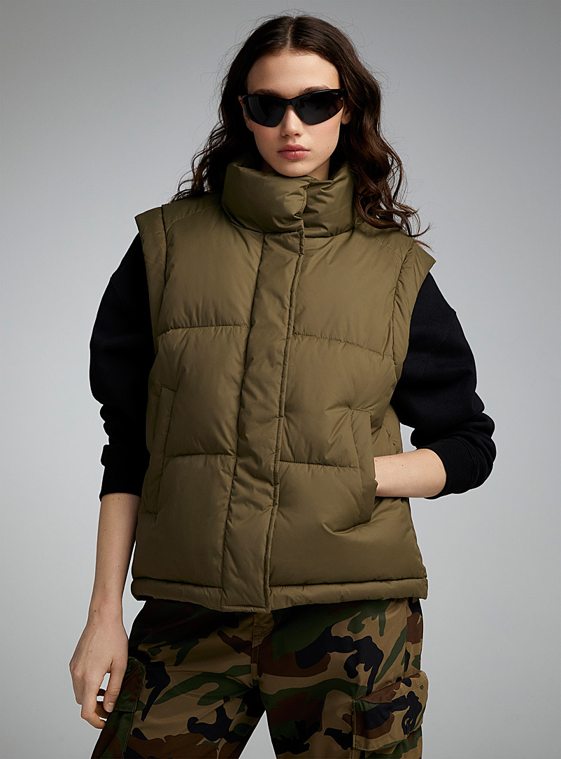 Twik Khaki Solid puffer vest for women