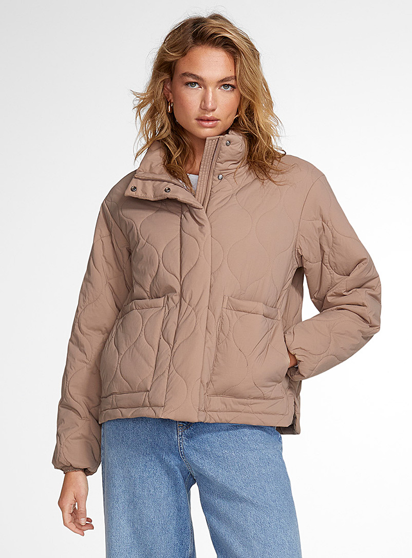 Icône Light Brown Patch pockets wavy lightweight puffer jacket for women