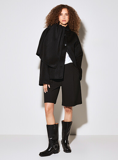 Twik Black Matching scarf loose coat for women