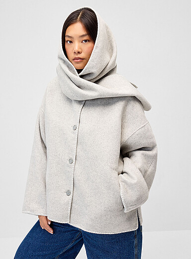 Matching scarf loose coat