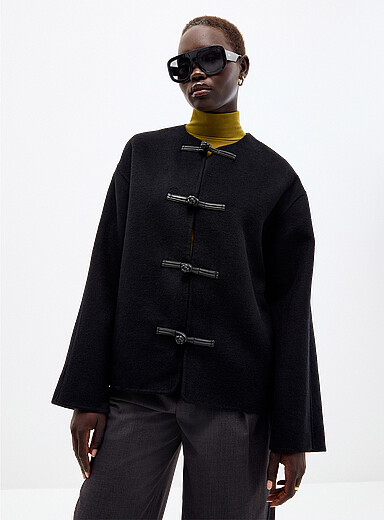 Contemporaine: La veste laine bross&eacute;e &agrave; brandebourgs Noir pour femme