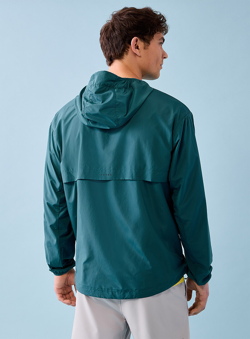 Lightweight packable ripstop jacket product image 3