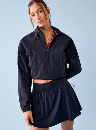 L'anorak coupe-vent court nylon craquant