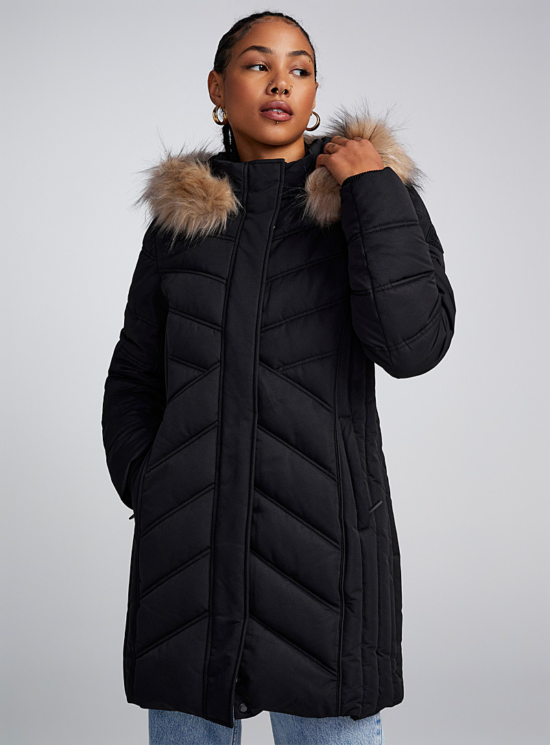 Point Zero: La veste matelassée capuche à fausse fourrure MInerva Noir pour femme