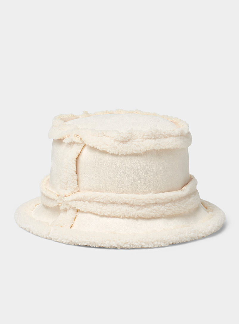 Simons Ivory White Reversible sherpa bucket hat for women