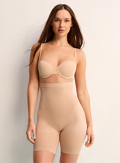 SPANXsculpt<sup>TM</sup> GoFigure high-waist control short Length: 6"