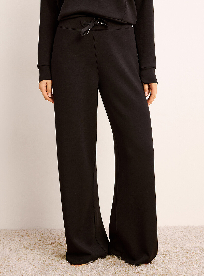 AirEssentials® lounge pant product image 2