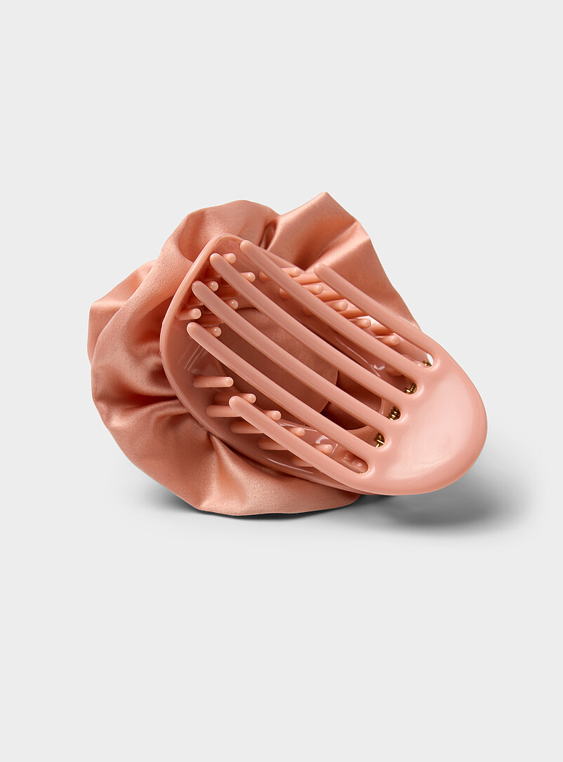 Kitsch: La pince ajour&eacute;e grandes dents fleur Noir pour femme
