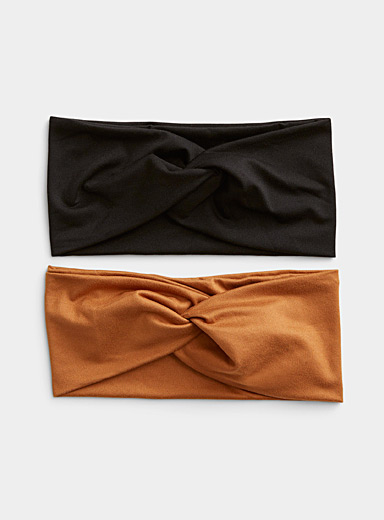 https://imagescdn.simons.ca/images/11958-62330-99-A1_3/twisted-recycled-headbands-set-of-2.jpg?__=1