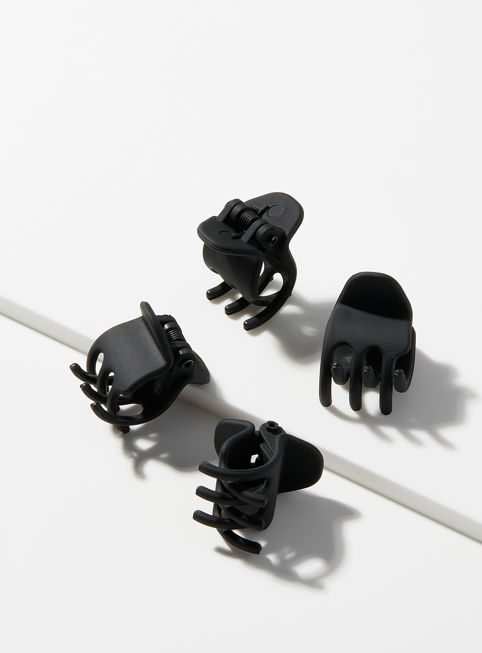 Kitsch - Women's Black recycled plastic mini clips Set of 4