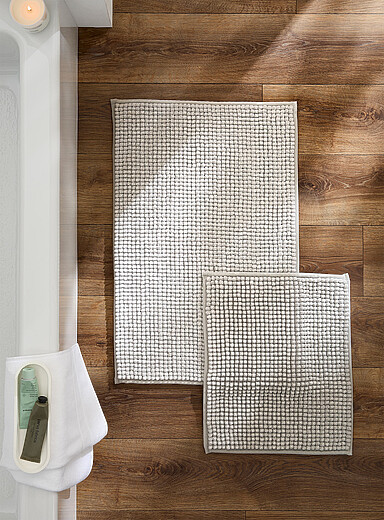 Le tapis de bain chenille blanchie Voir nos formats offerts