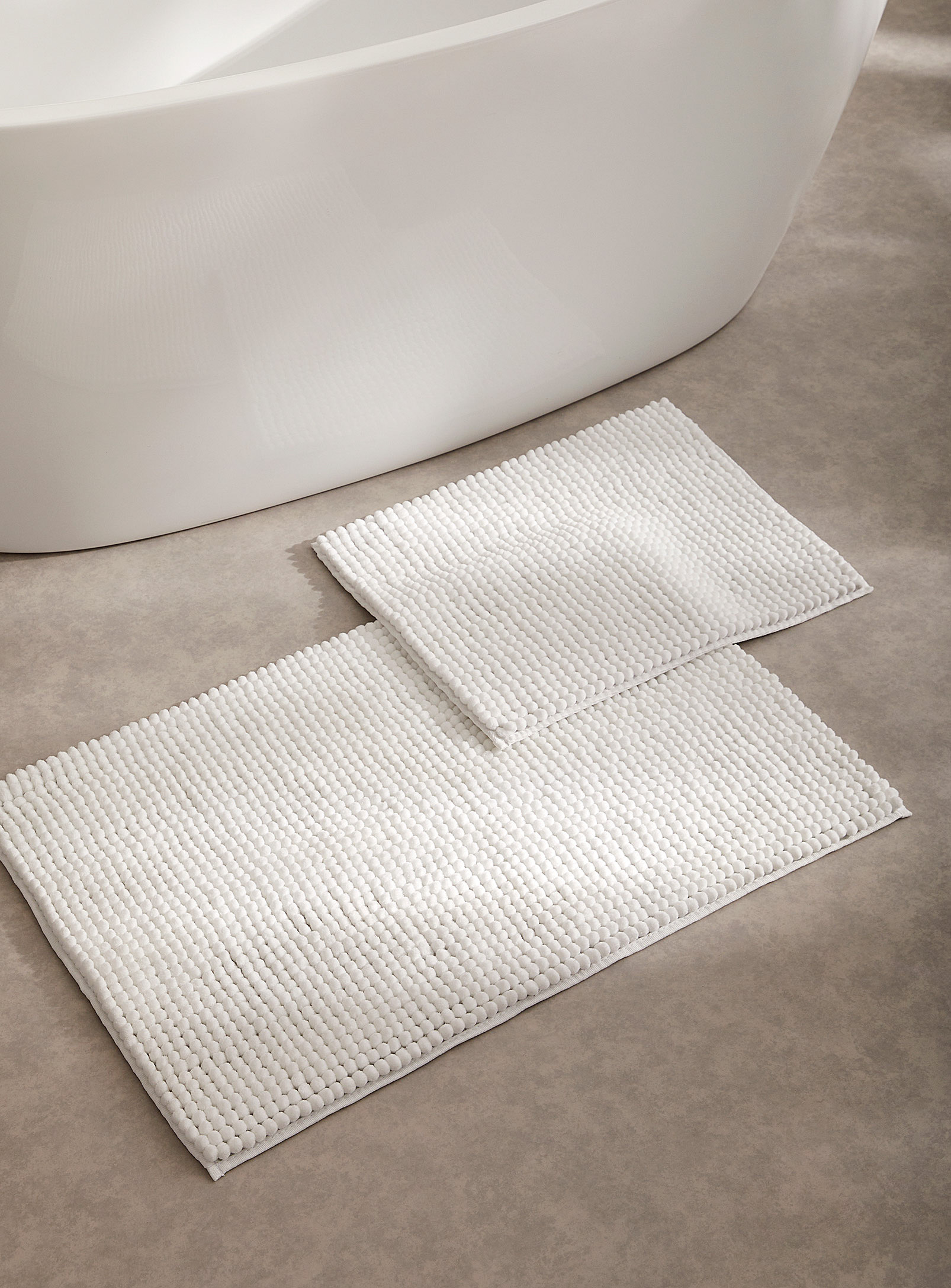 Simons Maison Monochrome Chenille Recycled Polyester Bath Mat 50 X 80 Cm In White