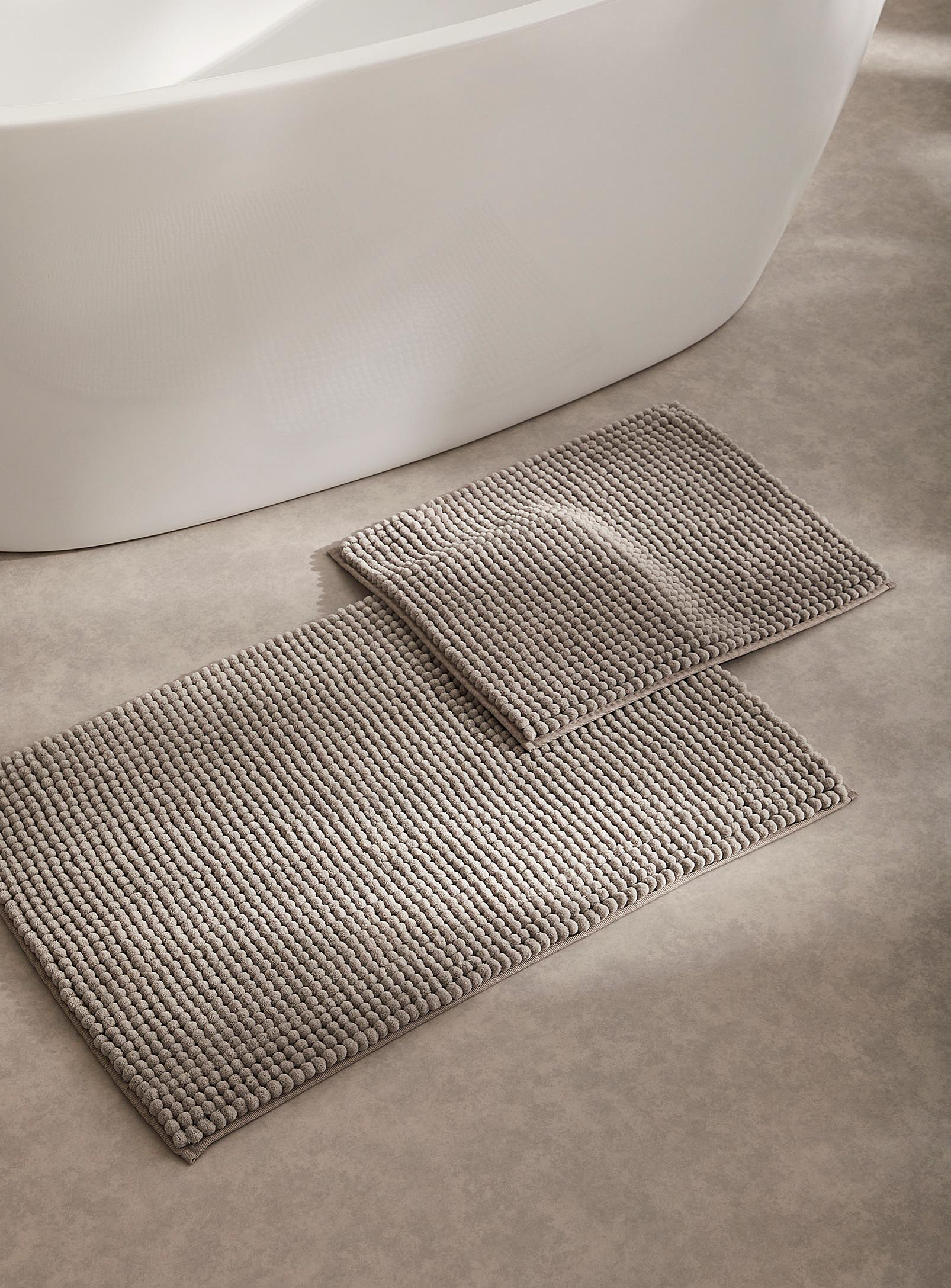 Simons Maison Monochrome Chenille Recycled Polyester Bath Mat 50 X 80 Cm In Light Grey