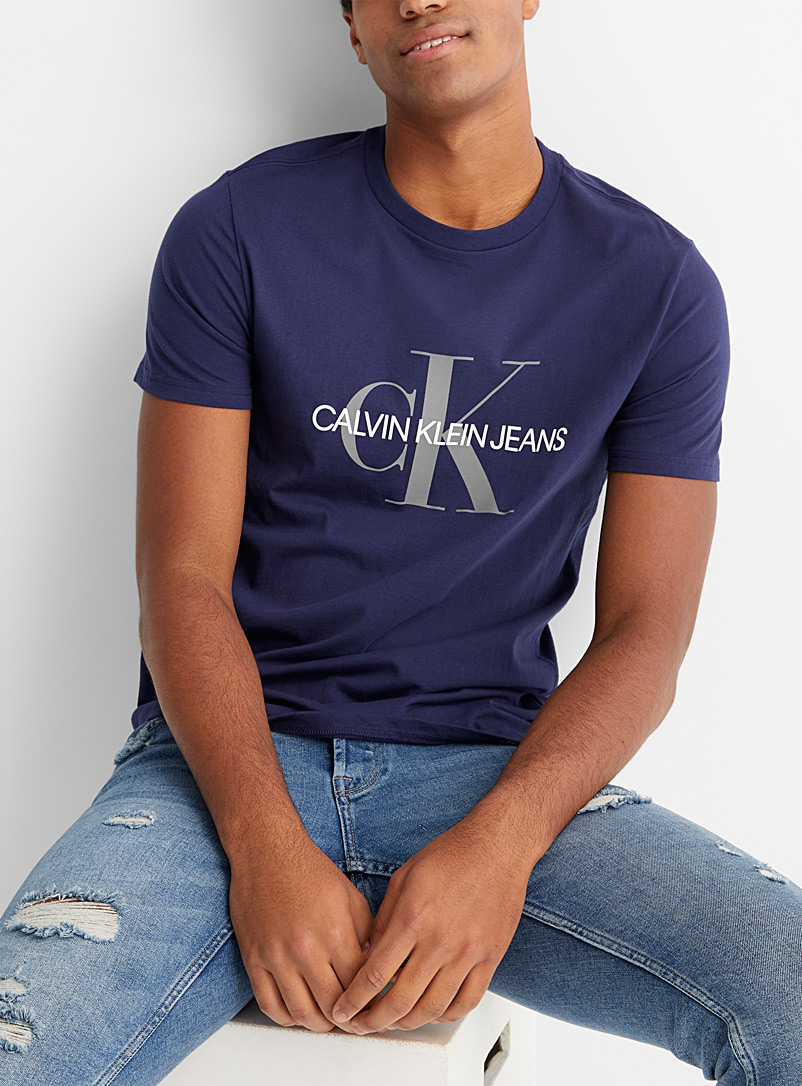 Monogram T-shirt | Calvin Klein | Shop Men's Logo Tees Graphic T-Shirts Online | Simons