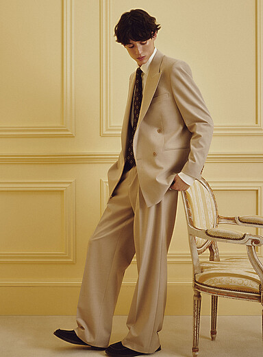 Le pantalon ceintur&eacute; &agrave; plis <b>Coupe Antwerp - Droite et ample</b>