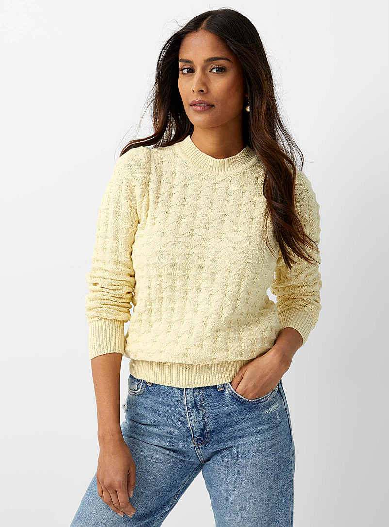 Contemporaine Light Yellow Diamond-texture sweater for women