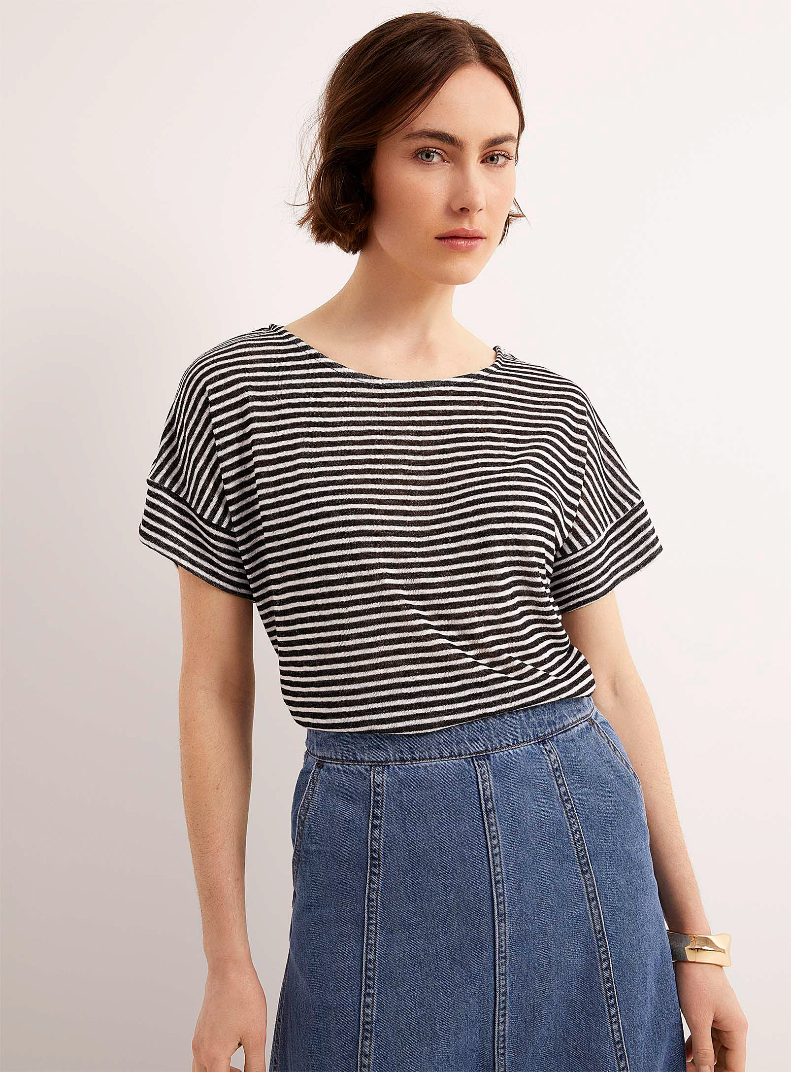 Shop B.young Contrasting Stripe Flowy T-shirt In Black And White
