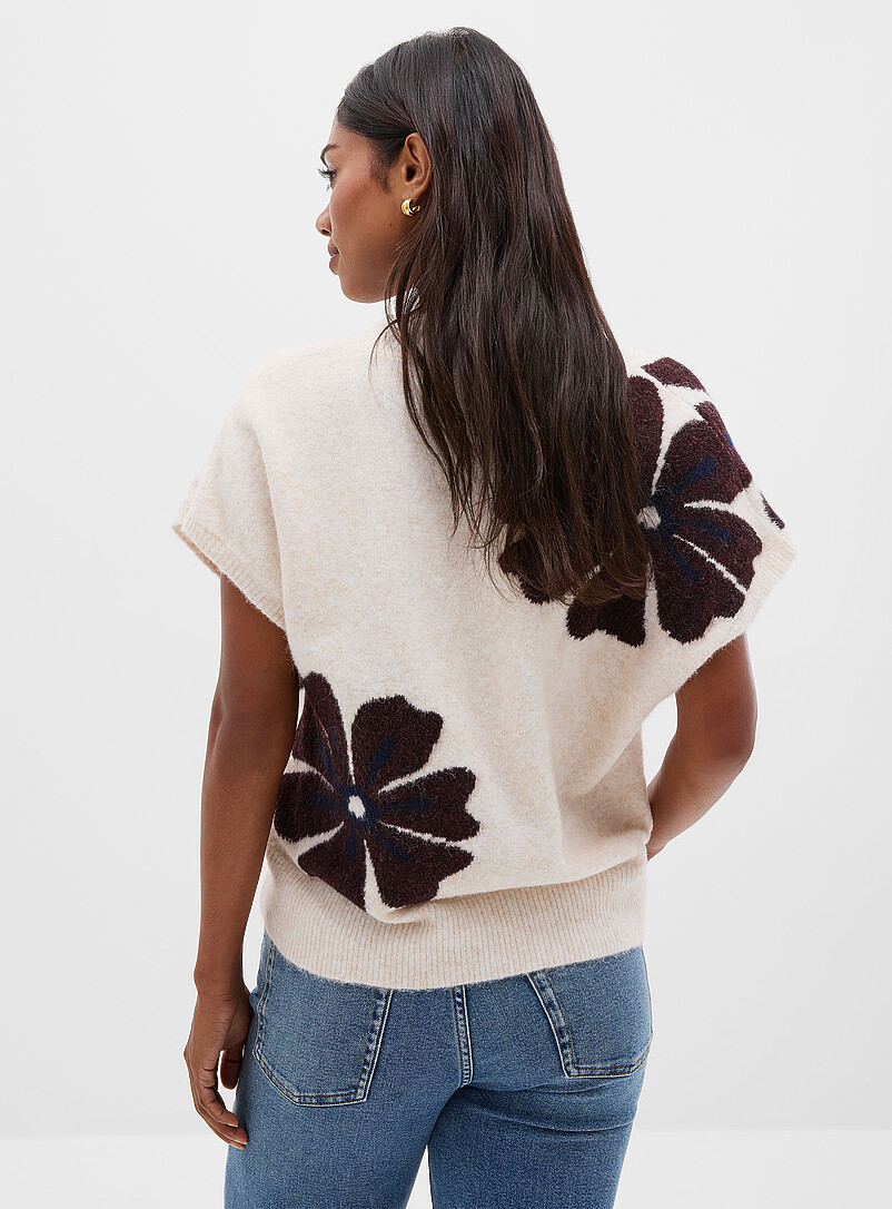 Fuzzy floral jacquard sweater vest product image 2