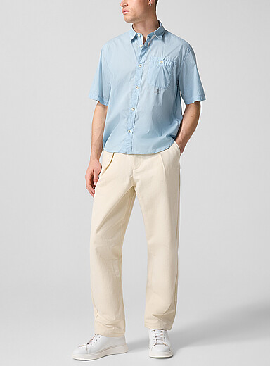 Textured pleated barrel-leg pant