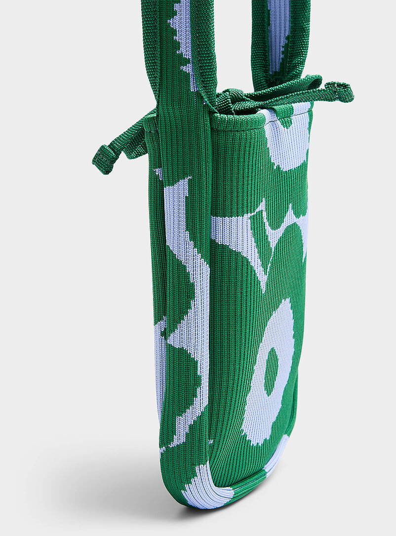 Marimekko: La pochette pour t&eacute;l&eacute;phone tricot&eacute;e Unikko Vert &agrave; motifs pour femme