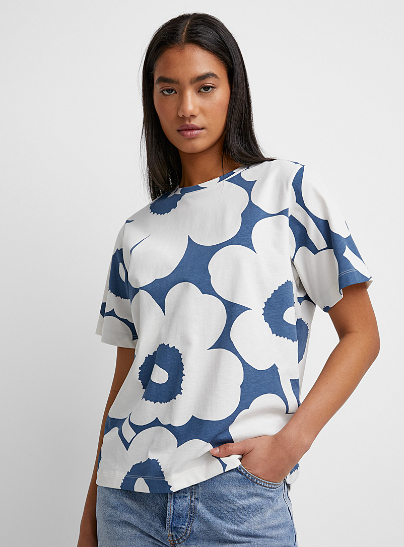 Marimekko: Le t-shirt Tunnit Unikko Blanc à motifs pour femme