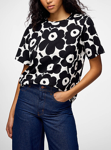 Marimekko black floral Tunnit Unikko pure cotton T-shirt for women